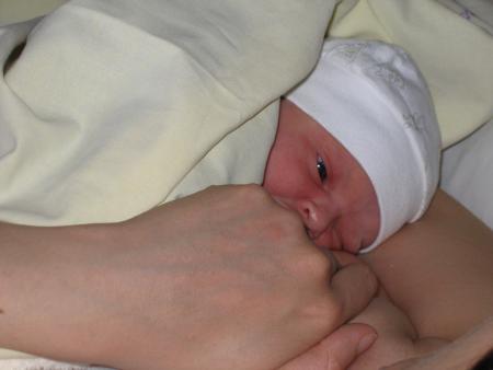 Samedi 3 mai, midi pass�, en salle d'accouchement