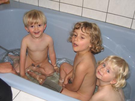 Une belle brochette de petits poissons