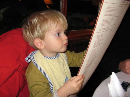 Papilou et Mamoune m'invitent � d�ner au restaurant...